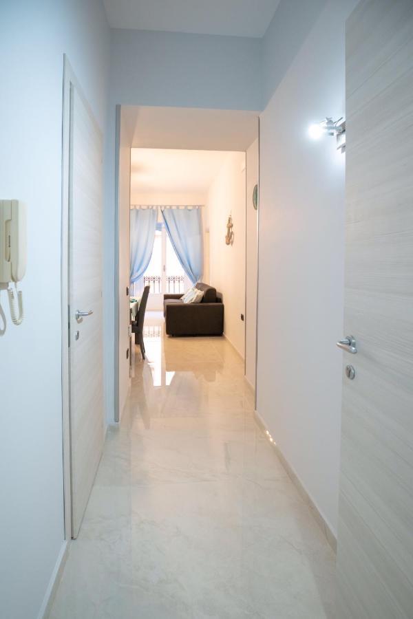 New In!Amalie At Santa Lucia Apartment เนเปิลส์ ภายนอก รูปภาพ